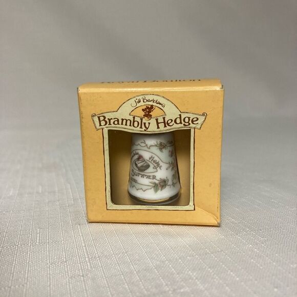 ROYAL DOULTON Vintage Thimble Jill Barklem SUMMER Brambly Hedge 1982 Collectible - Picture 2 of 8